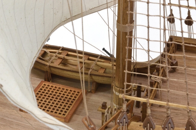 SANTA MARIA Wooden Sailing Ship Mode Kitsl, by Woody JOE